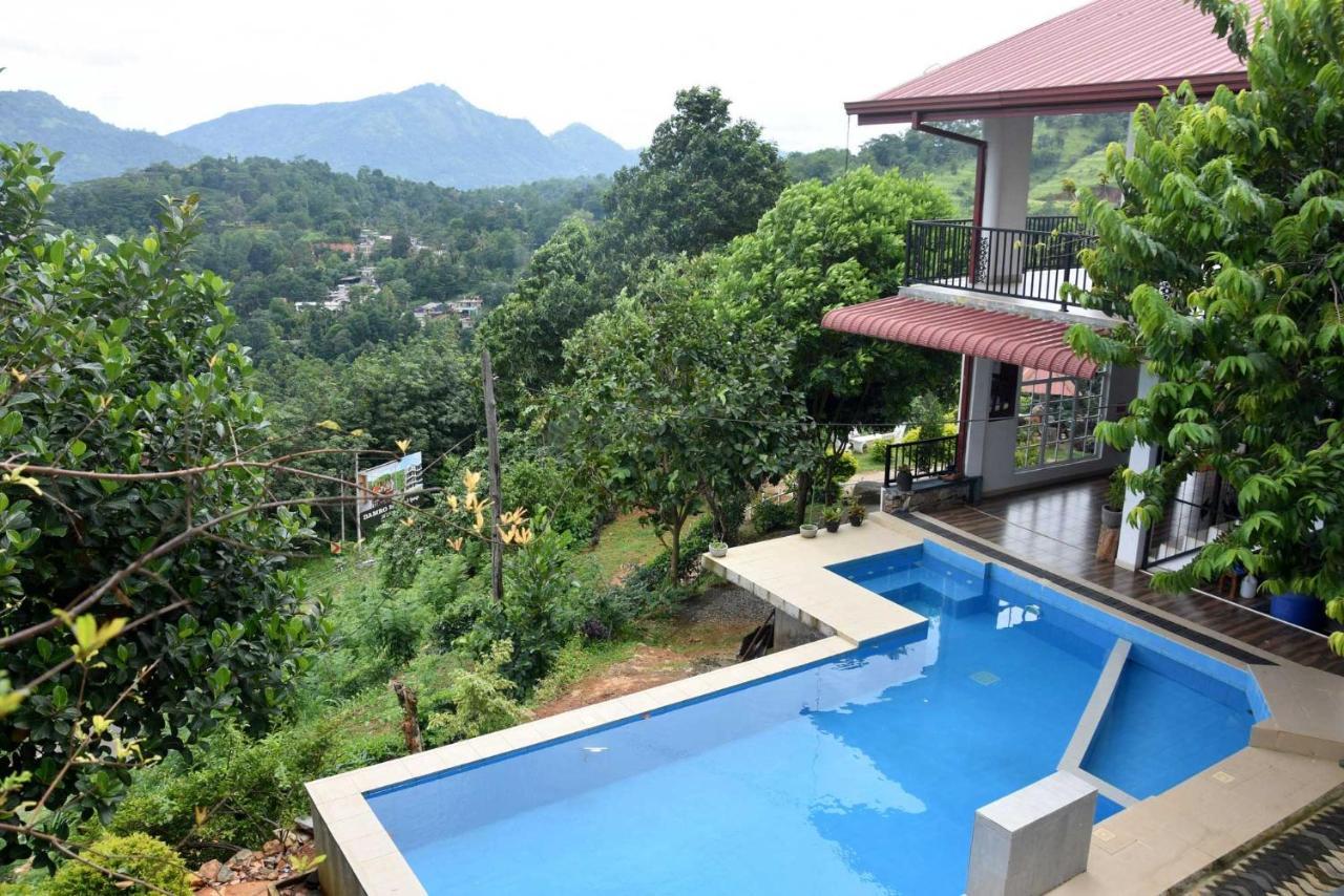 Hotel H2O Gampola Exterior photo
